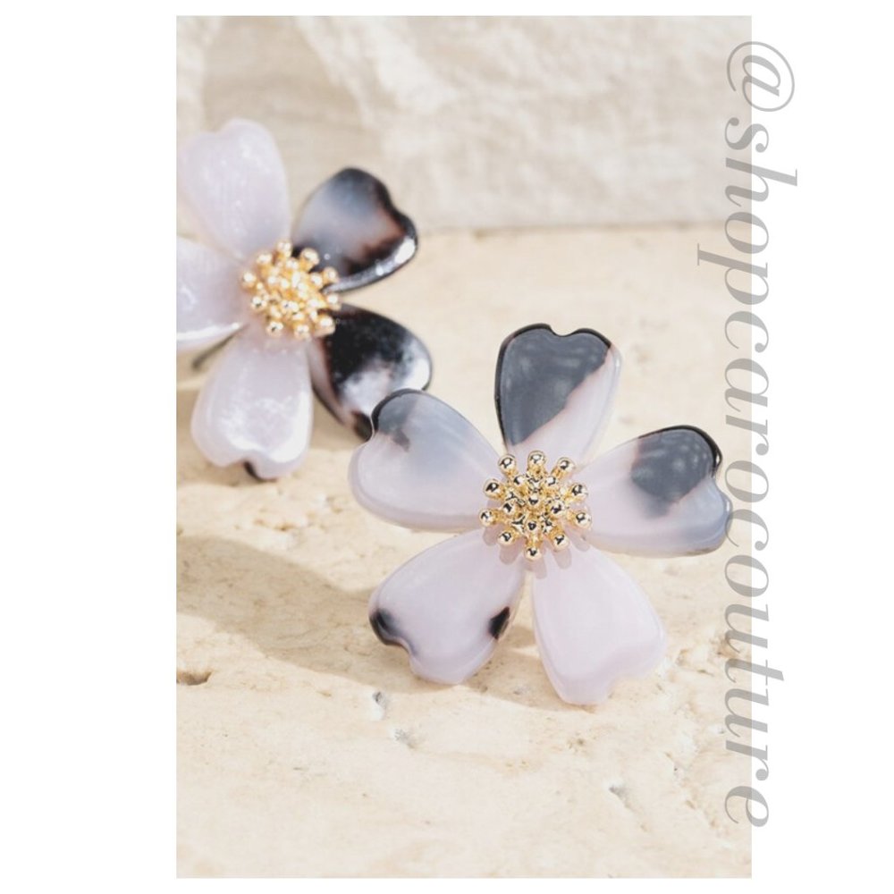 Acetate Flower Earrings - WHITE w/ TORTOISE